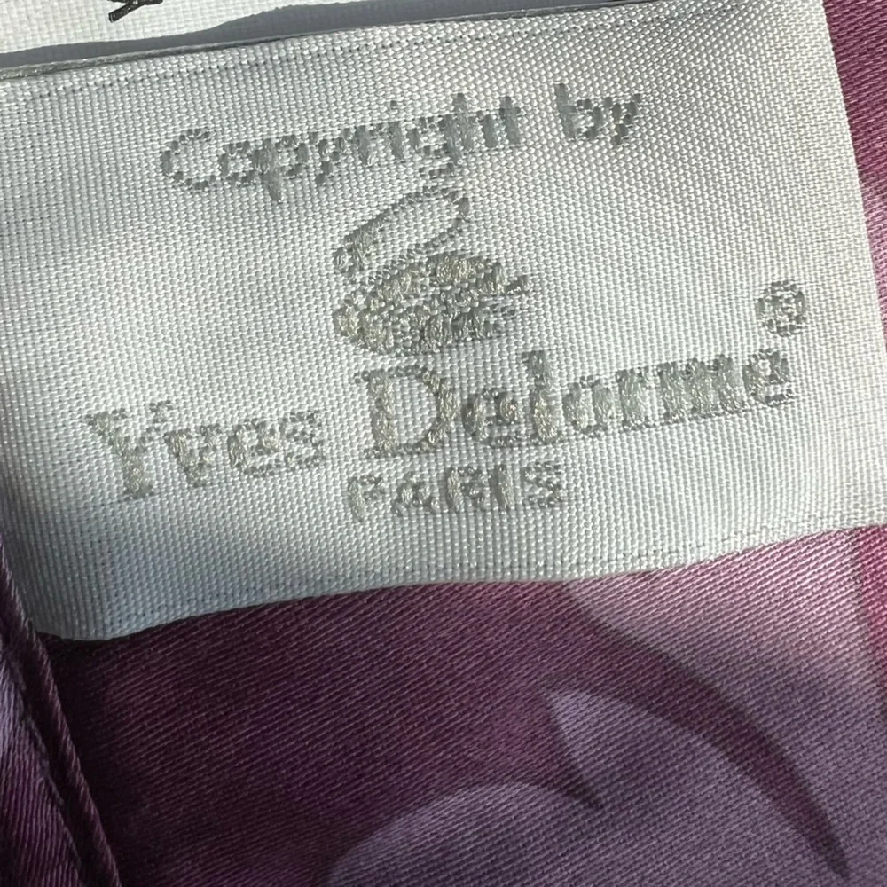 Yves Delorme Paris IRIS Collection King Quilted Reversible Coverlet Bedcover